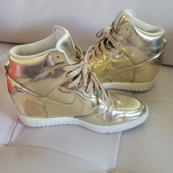 Rare Item! Womens Sky High Dunks in Liquid Gold AU special edition. - Picture 7 of 9